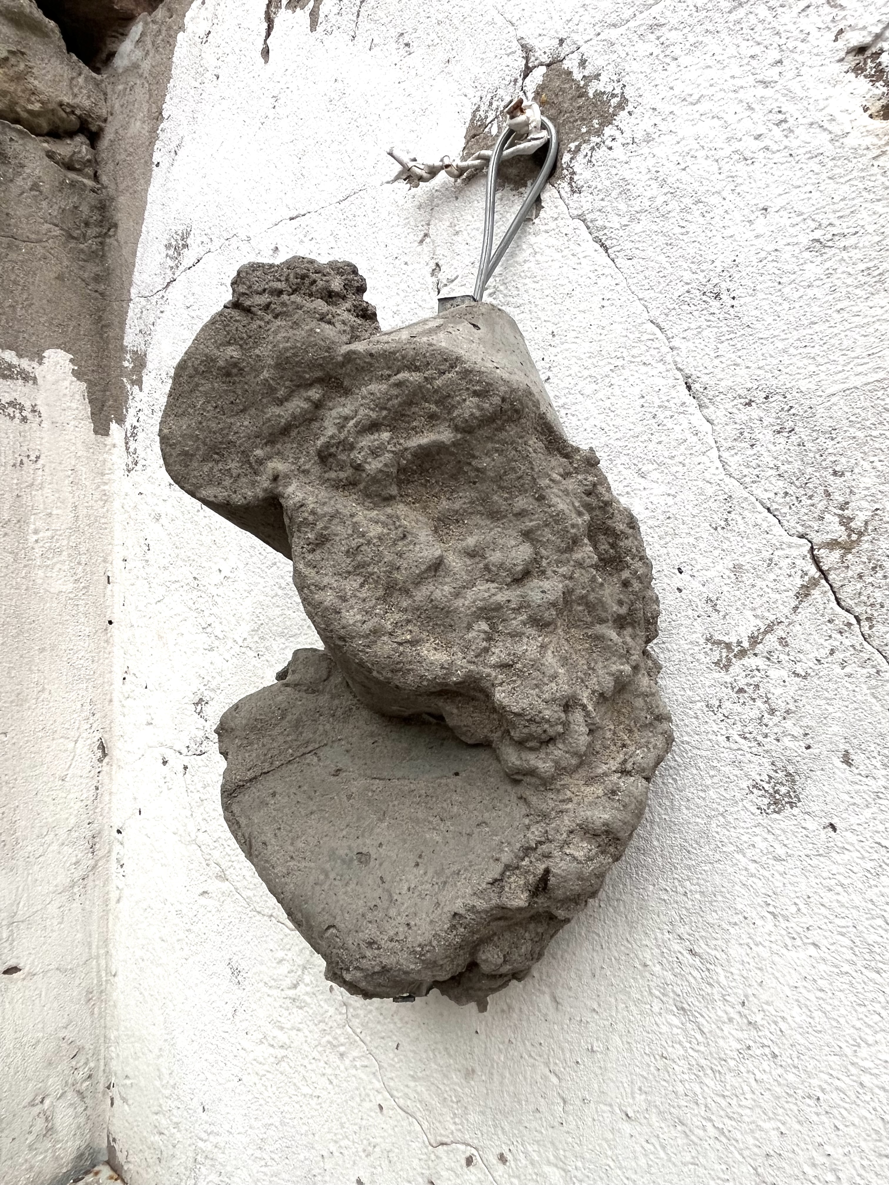 Không tên và lỏng lẻo